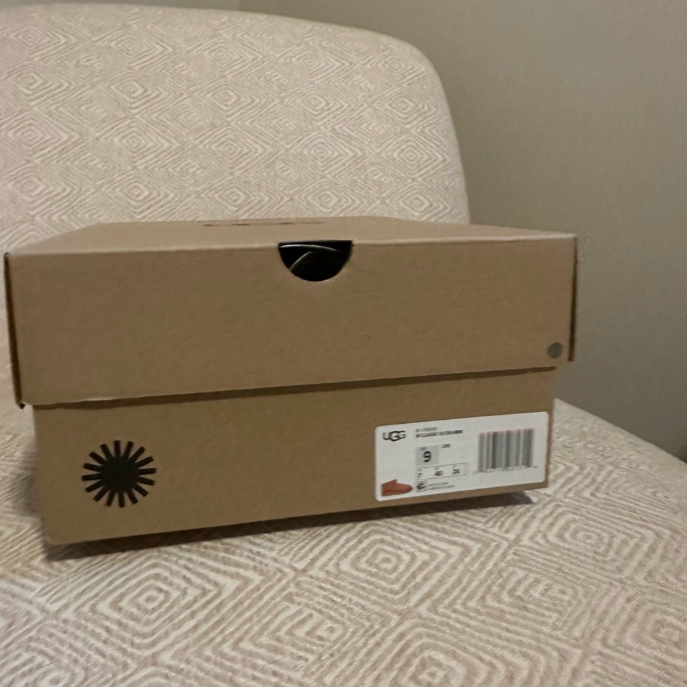 UGG classic ultra mini boot in chestnut - Picture 5 of 8